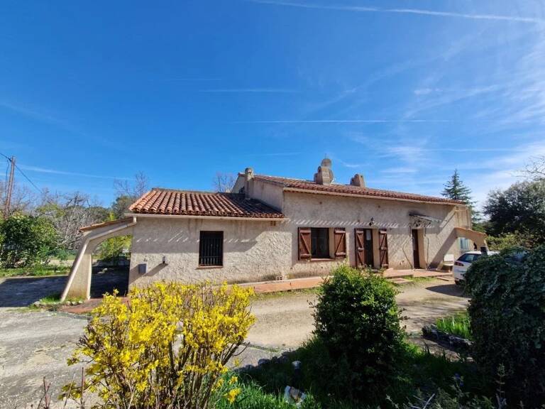 RÉGUSSE - VILLA 115 M² AU CALME AVEC GARAGE — photo 1