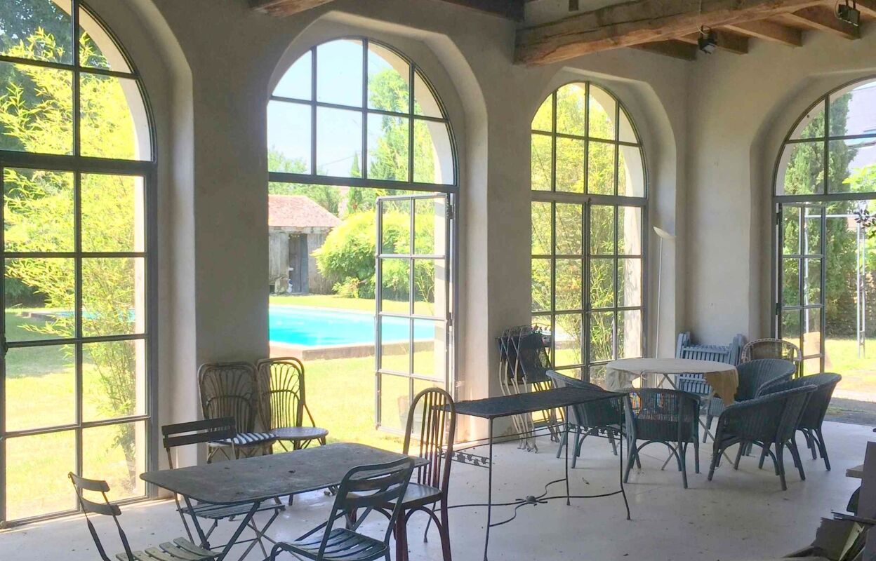 maison 10 pièces 230 m2 à vendre à Angaïs (64510)