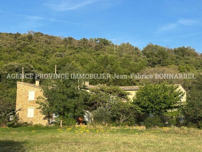 Villa / Maison  T17 à vendre Grignan 26230
