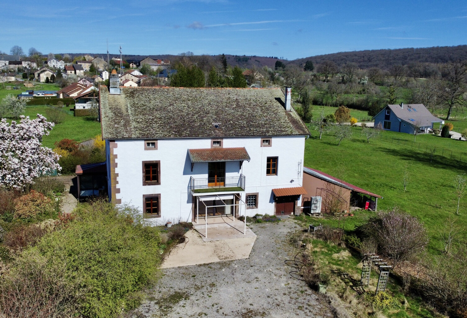 Vente maison en pierres, 8 pièces, 206 m2 env, terrain de 55 — photo 1