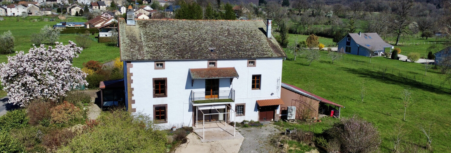 Maison 8 Pièces 206 m² à vendre à Fougerolles-Saint-Valbert (70220)