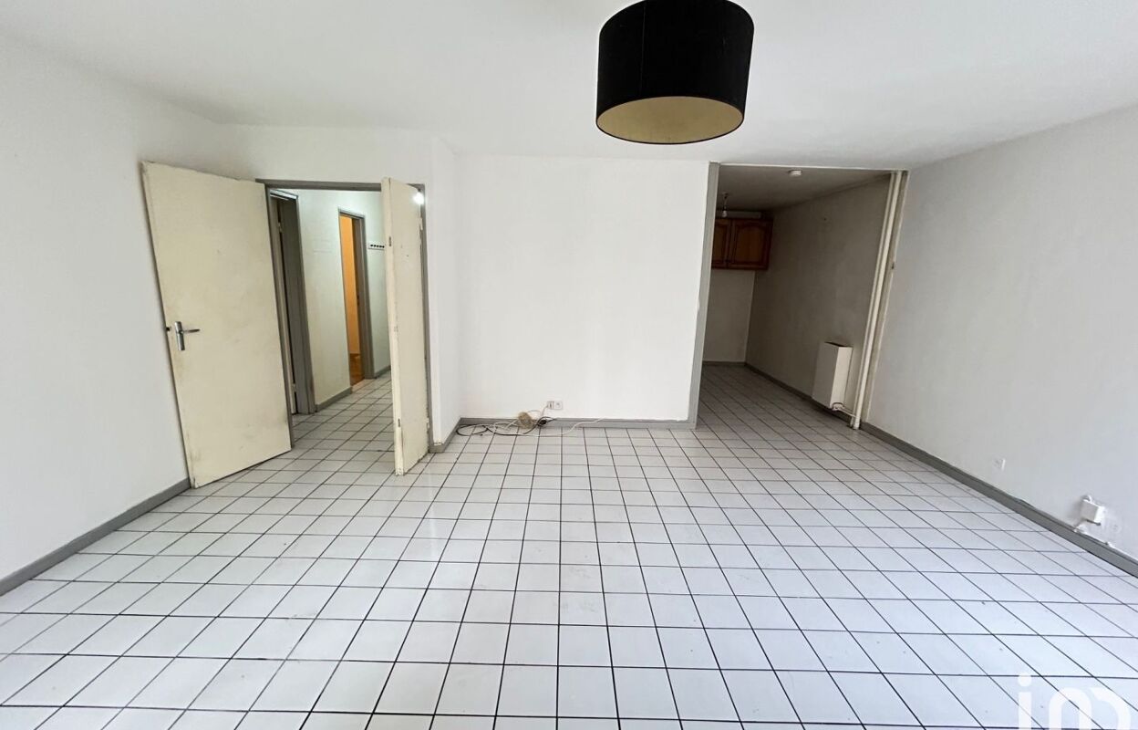 appartement 2 pièces 57 m2 à vendre à Saint-Denis (93200)