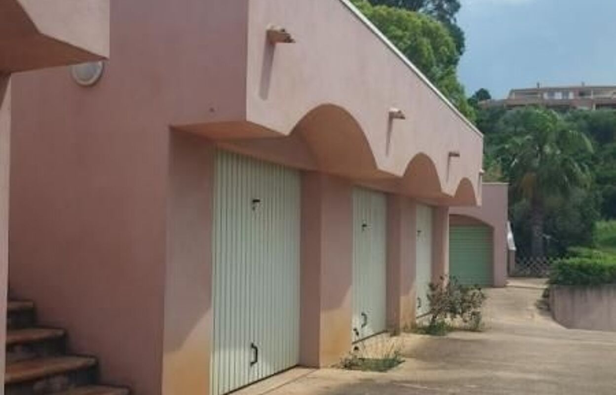 garage  pièces 17 m2 à vendre à Saint-Florent (20217)