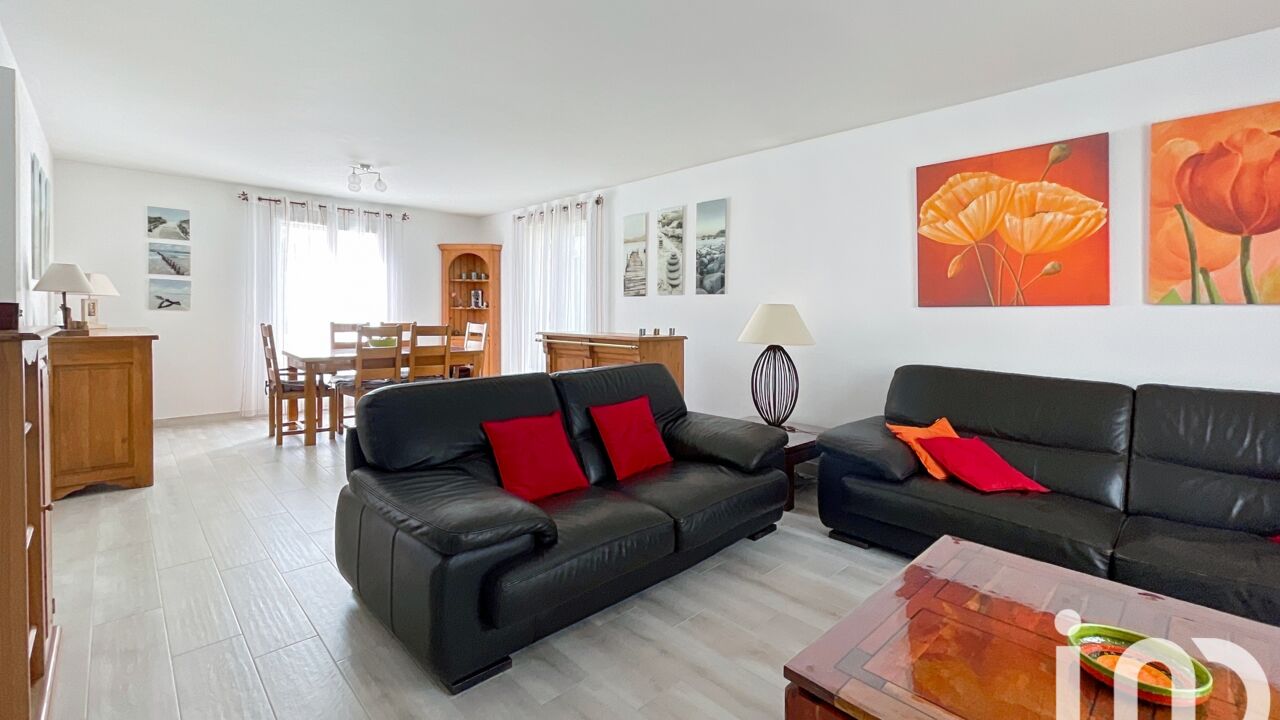 maison 7 pièces 140 m2 à vendre à Marolles-en-Brie (94440)