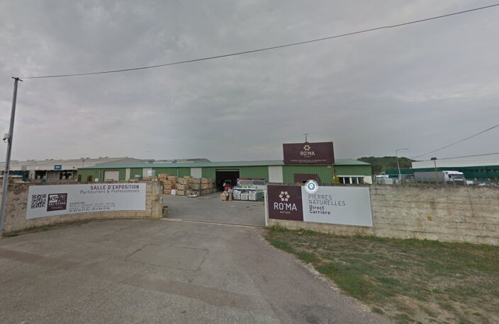 MONETEAU - ZONE COMMERCIALE ET ARTISANALE - BATIMENT DE 420M² - TERRAIN DE 1880M² — photo 2