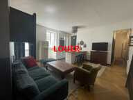 TRES BEAU T3 MEUBLE DE STANDING - PLACE CARNOT — photo 2