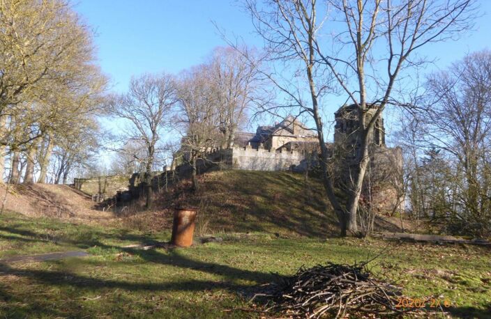 Château en nid d'aigle - 1163 m² au sol - — photo 5