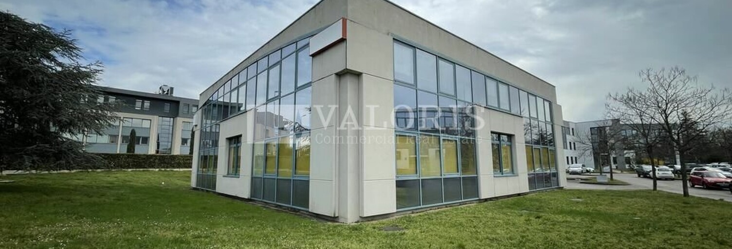 Bureau  74 m² à louer à Écully (69130)