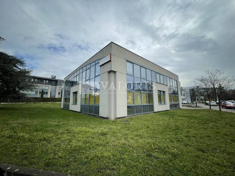 BUREAUX à LOUER — photo 1