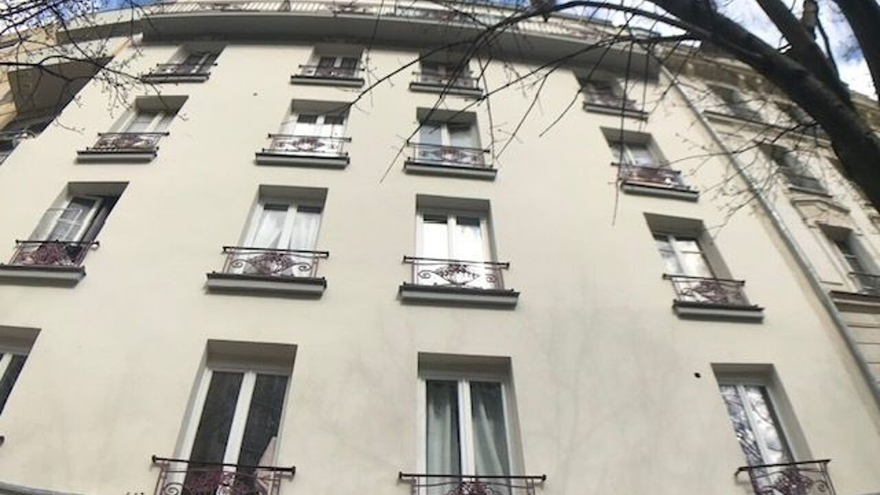 immeuble  pièces 260 m2 à vendre à Paris 19 (75019)