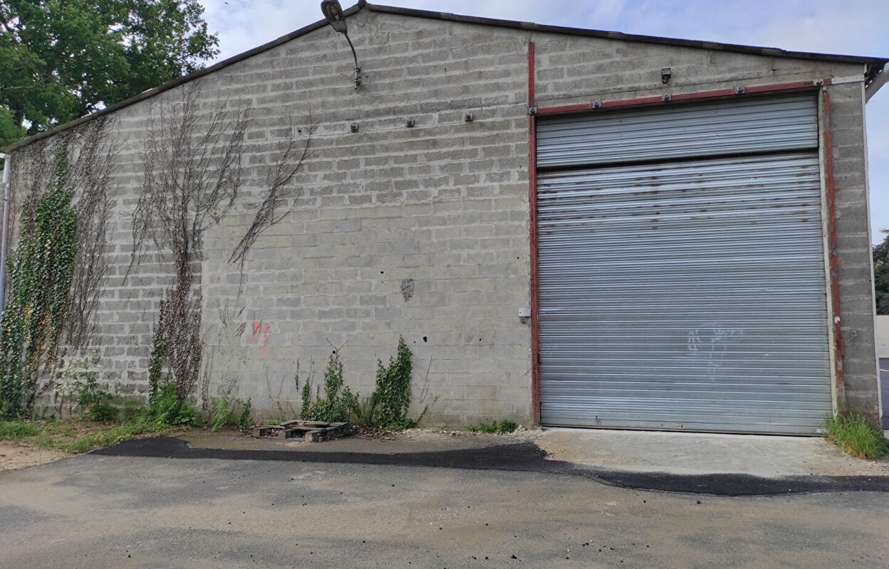 commerce  pièces 254 m2 à vendre à Izon (33450)