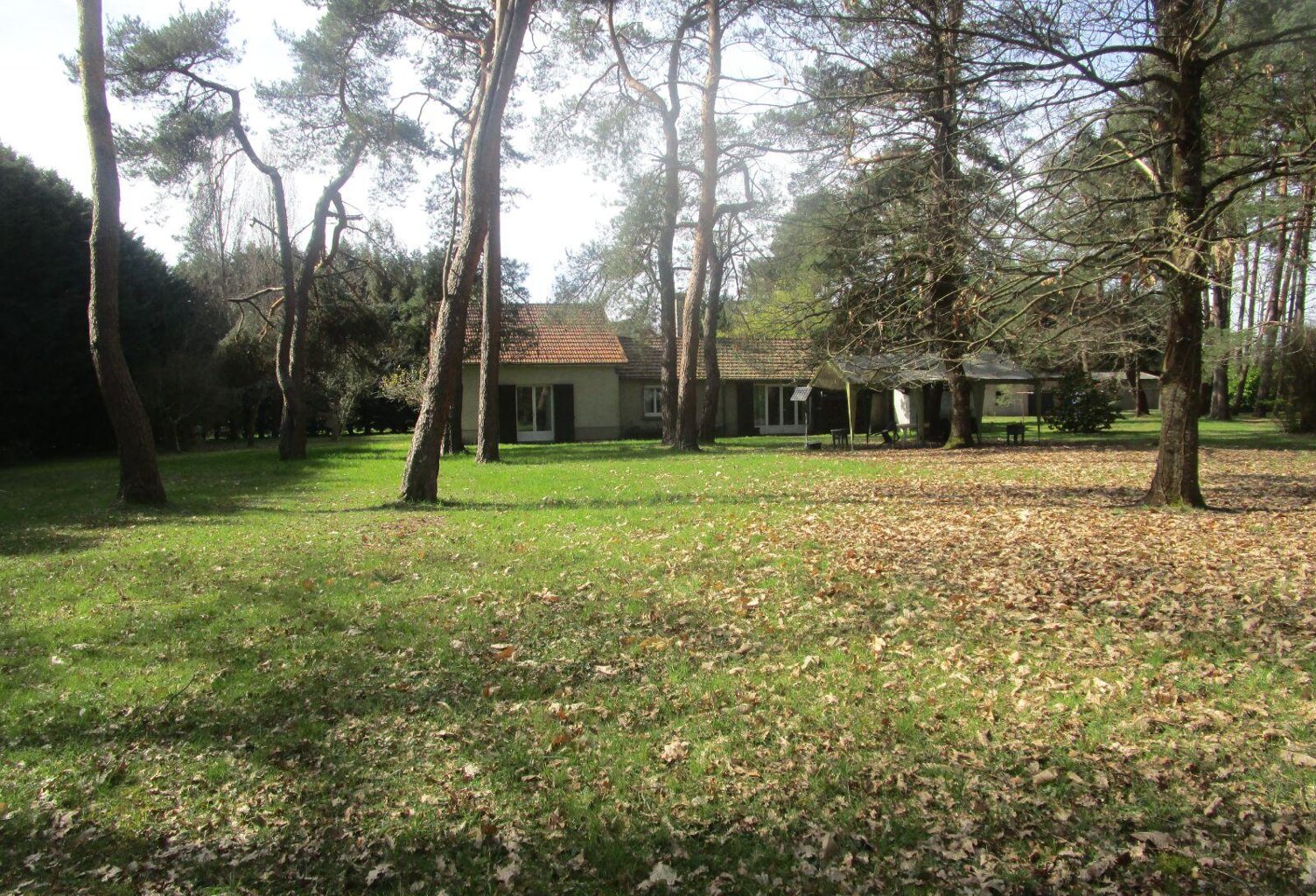 Vente maison 5 pièces 140 m² Velles (36330) — photo 1