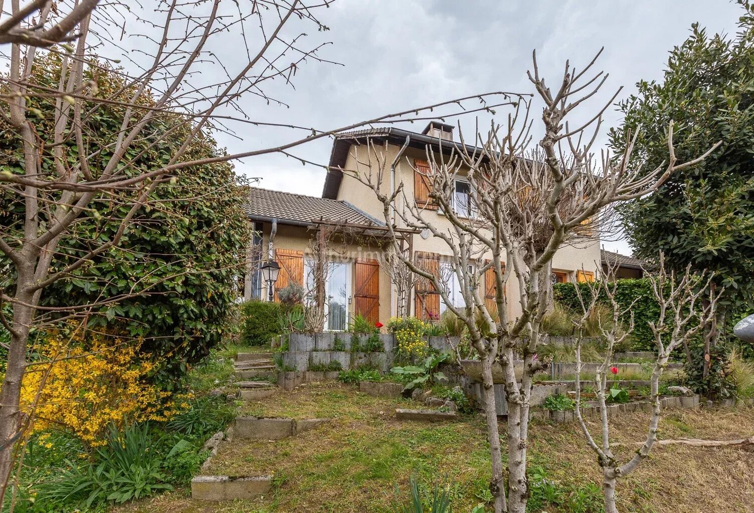 Maison sur sous sol - CHAMBERY le Vieux — photo 1