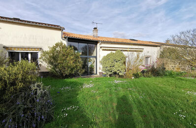 vente maison 350 000 € à proximité de Rives-d'Autise (85240)