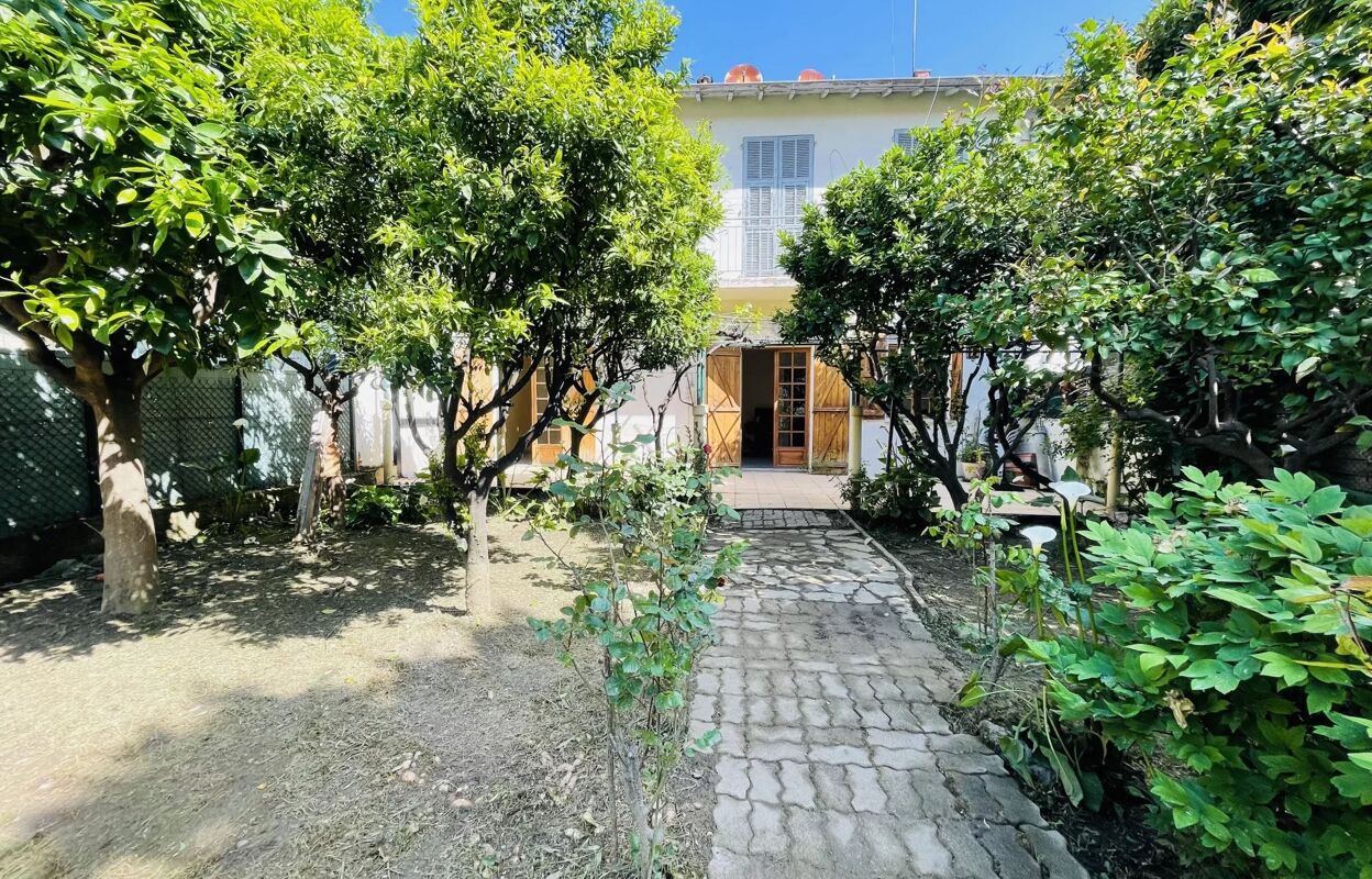maison 4 pièces 137 m2 à vendre à Nice (06000)