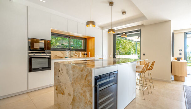 Villa / Maison 7 pièces  à vendre Sainte-Maxime 83120