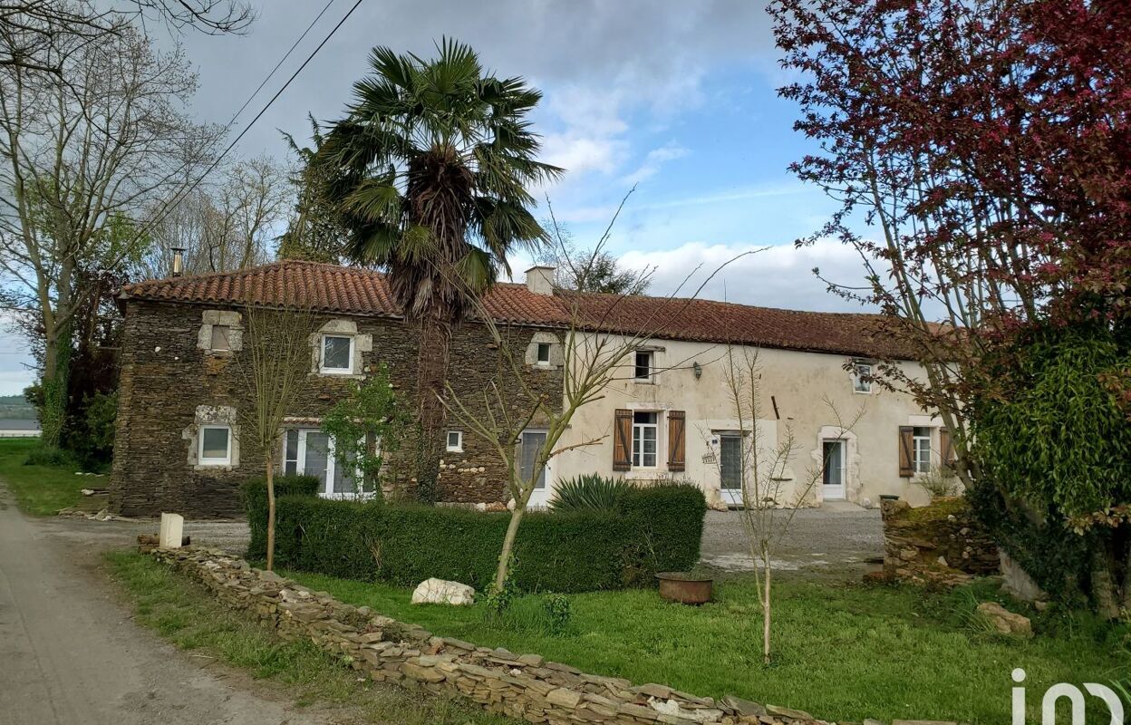 maison 8 pièces 233 m2 à vendre à Mouilleron-Saint-Germain (85390)