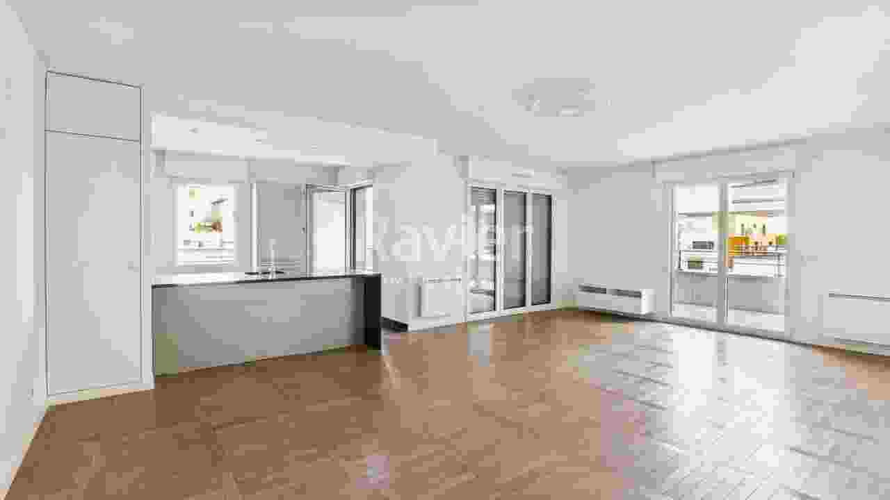 Appartement a louer courbevoie - 4 pièce(s) - 95 m2 - Surfyn