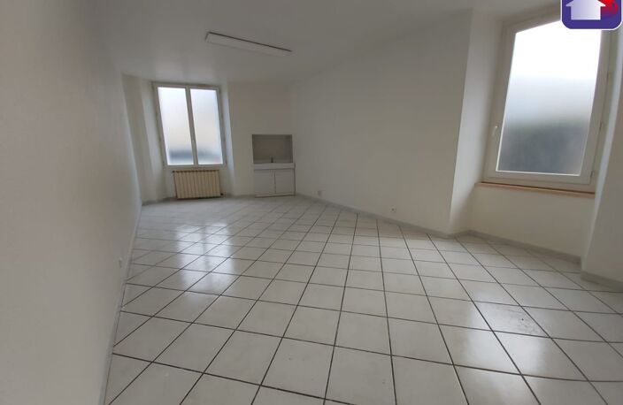 Location bureau 5 pièces 112 m² à Lavelanet (09300) — photo 2