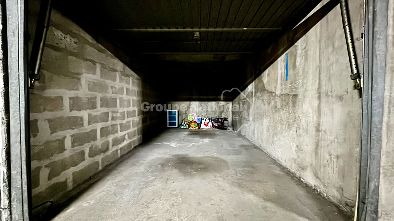 garage  pièces 12 m2 à vendre à Nîmes (30000)