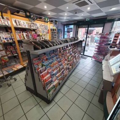 Commerce  142500 €