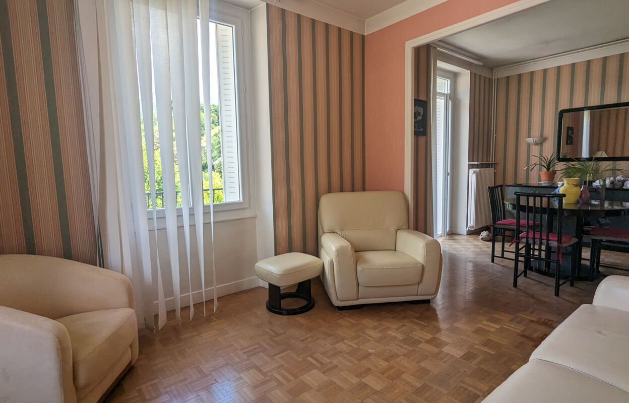 appartement 5 pièces 90 m2 à vendre à Saint-Geniez-d'Olt-Et-d'Aubrac (12130)