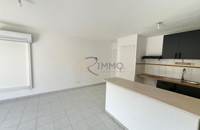 location appartement 850 € CC /mois à proximité de Rognac (13340)