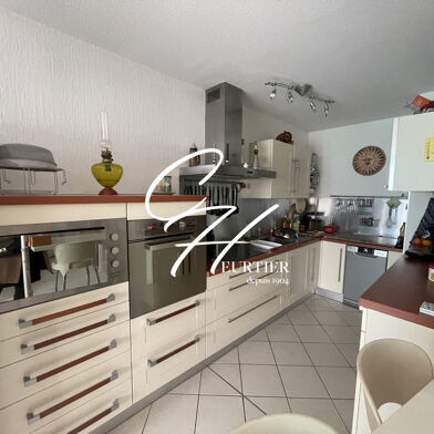 Appartement 3 pièces 159000 €