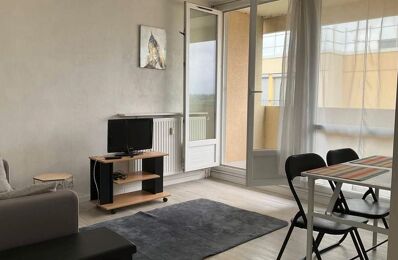 location appartement 650 € CC /mois à proximité de Remy (60190)