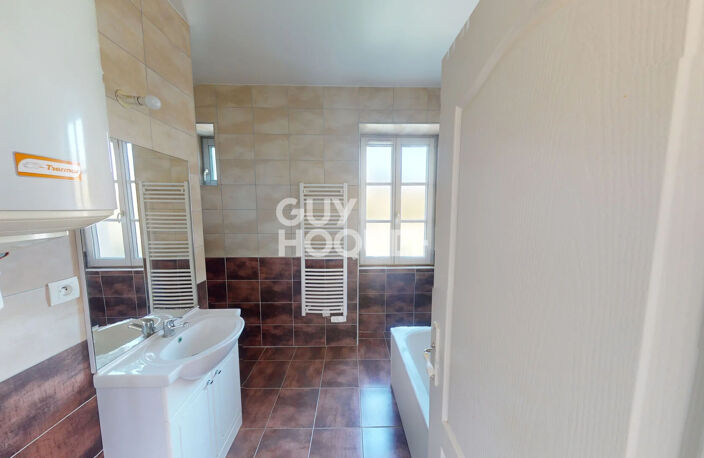 Grand T2  - 38200 VIENNE — photo 5