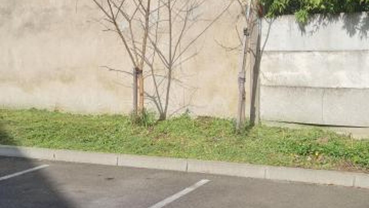 garage  pièces 10 m2 à vendre à Toulouse (31500)