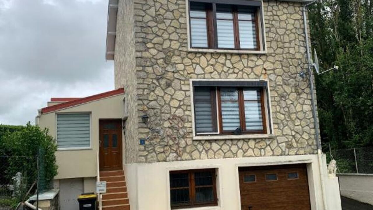 maison 5 pièces 99 m2 à vendre à Dizy-le-Gros (02340)