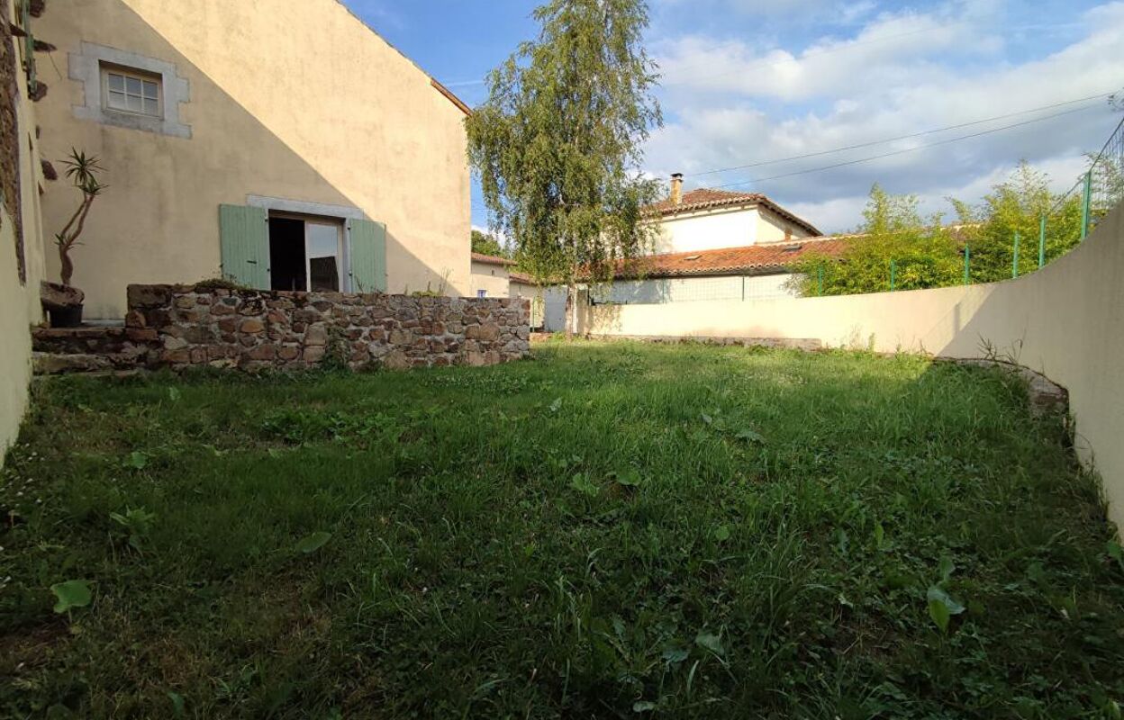 maison 6 pièces 151 m2 à vendre à Abzac (16500)