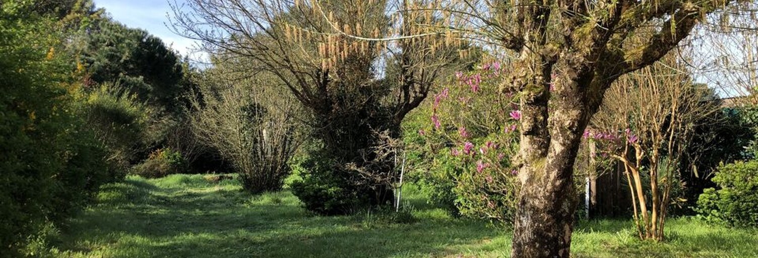 Terrain  1000 m² à vendre à Talais (33590)