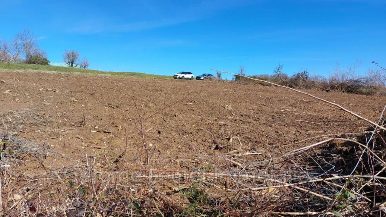 terrain  pièces 1590 m2 à vendre à Montaignac-Saint-Hippolyte (19300)