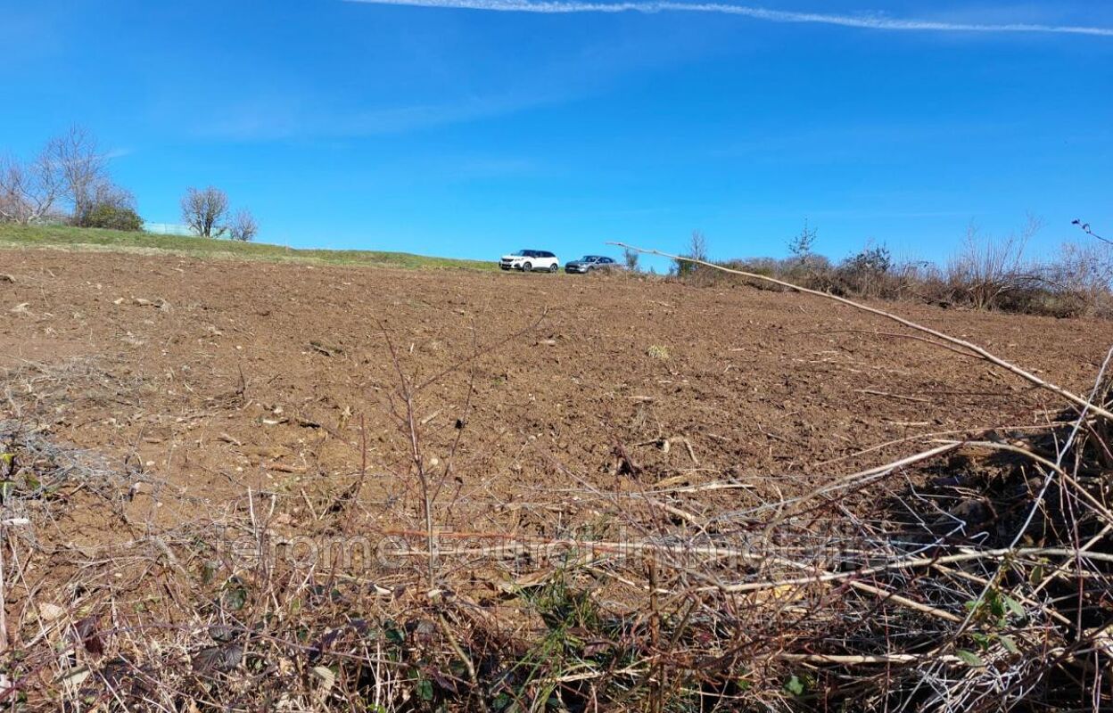 terrain  pièces 1590 m2 à vendre à Montaignac-Saint-Hippolyte (19300)