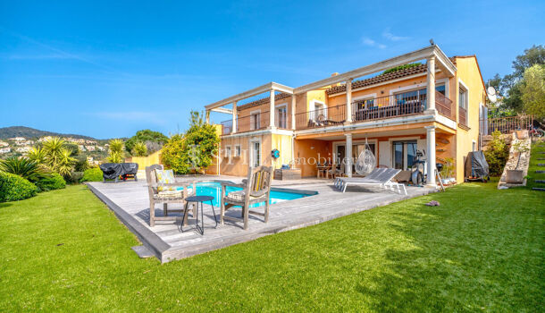 Villa / Maison 8 pièces  à vendre Sainte-Maxime 83120