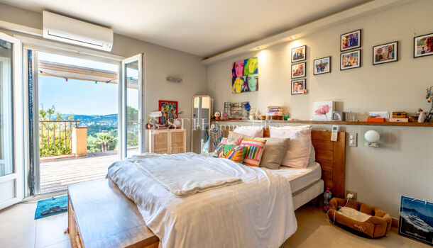 Villa / Maison 8 pièces  à vendre Sainte-Maxime 83120