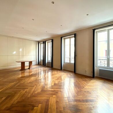 Appartement 6 pièces 161 m²