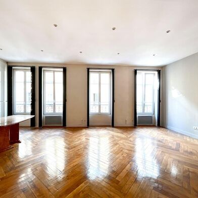 Appartement 6 pièces 161 m²