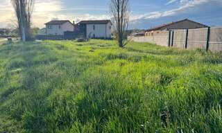 Terrain  714 m² à vendre à Lherm (31600)