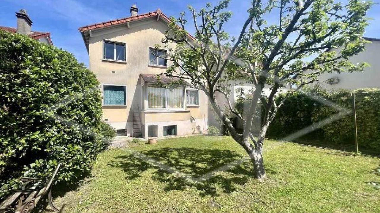 maison 6 pièces 95 m2 à vendre à Combs-la-Ville (77380)