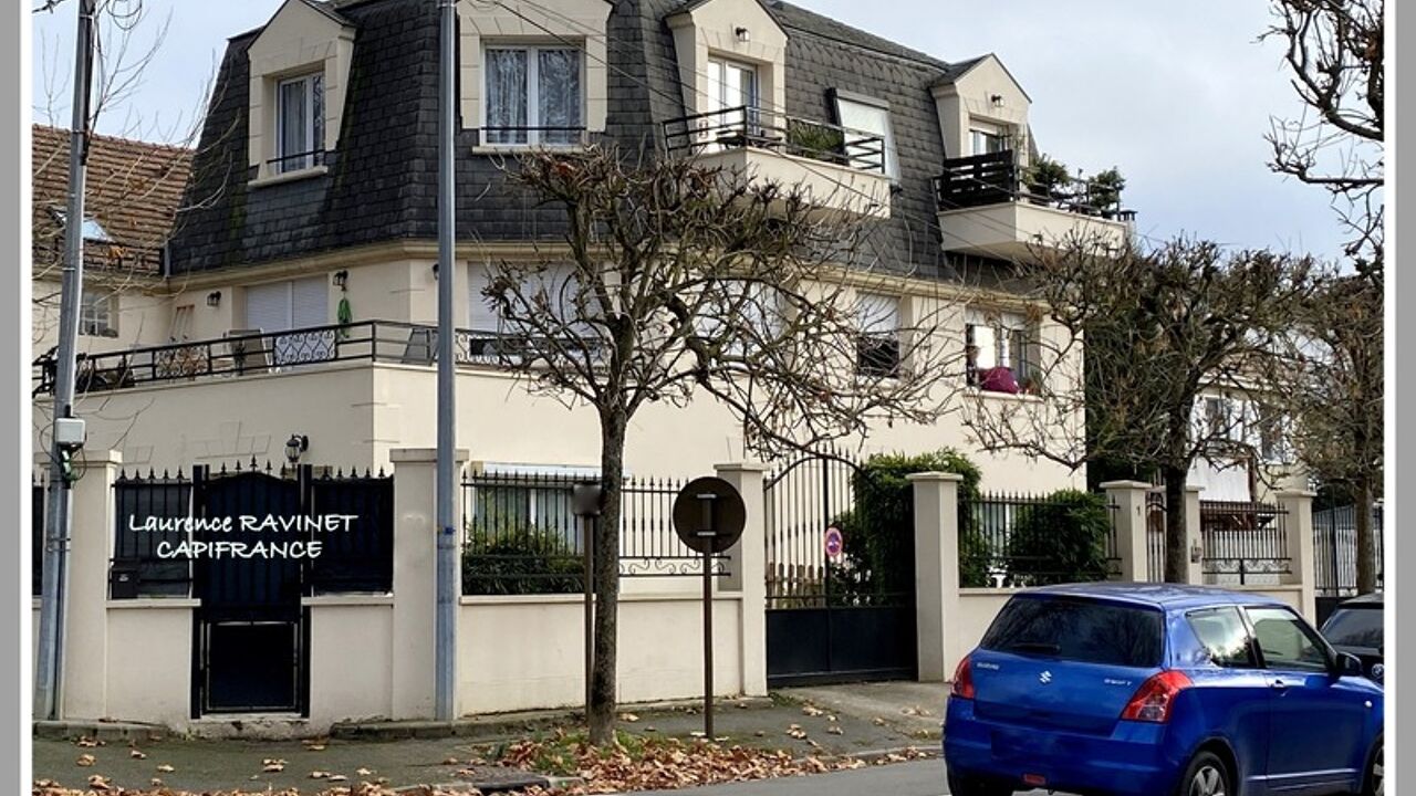 immeuble  pièces 260 m2 à vendre à Champs-sur-Marne (77420)