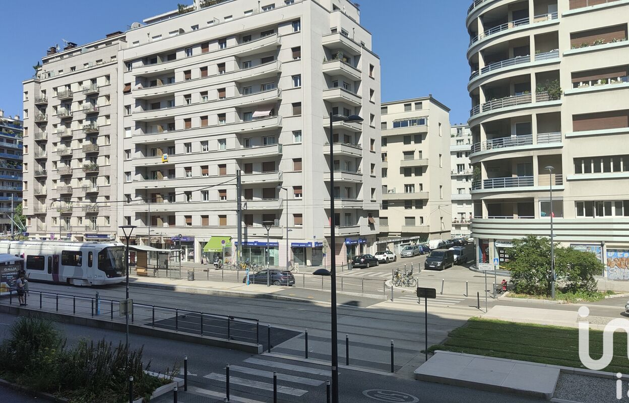 appartement 2 pièces 64 m2 à vendre à Grenoble (38100)