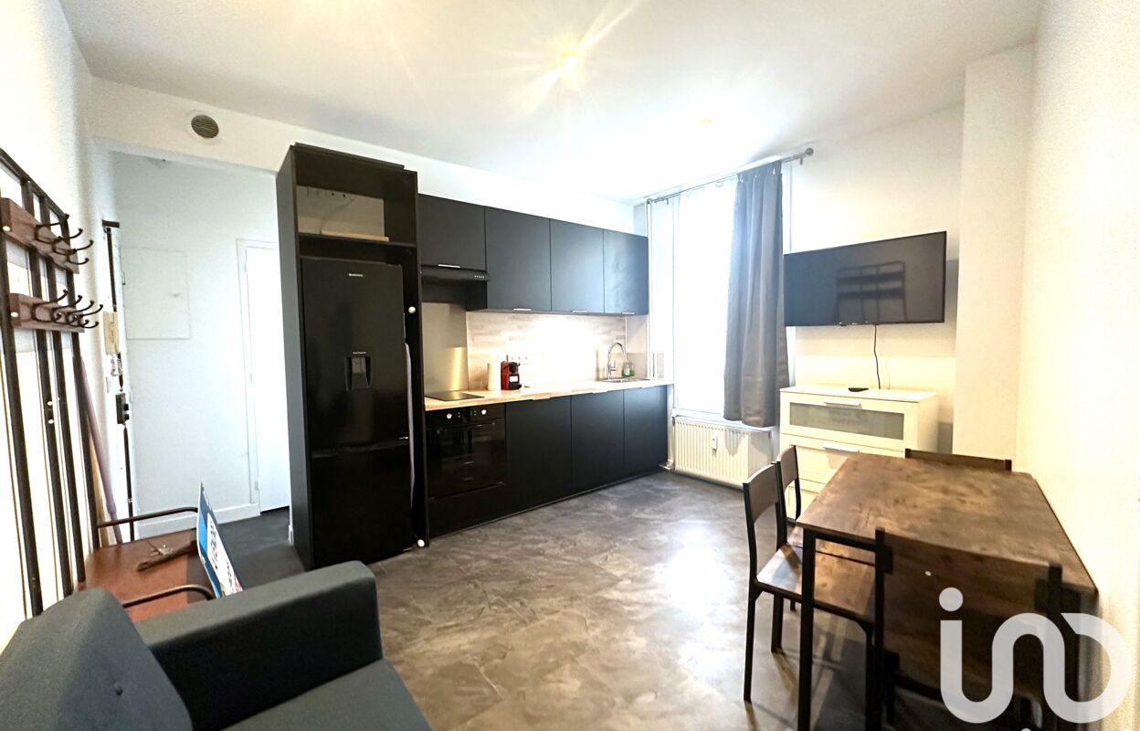 appartement 2 pièces 23 m2 à vendre à Courbevoie (92400)