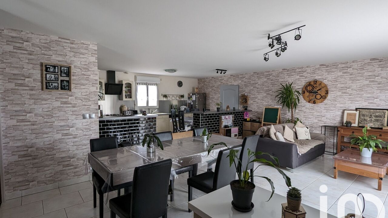 maison 4 pièces 93 m2 à vendre à Saint-Léger-de-Montbrun (79100)