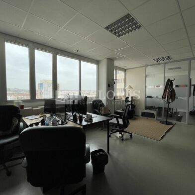 Bureau 1518 m²