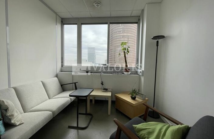 BUREAUX à LOUER — photo 2