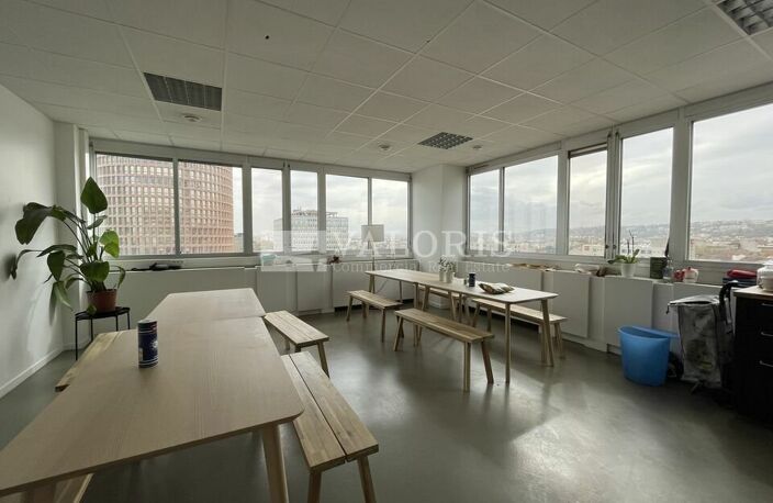 BUREAUX à LOUER — photo 3