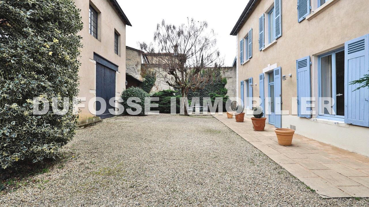 maison 20 pièces 900 m2 à vendre à Brignais (69530)
